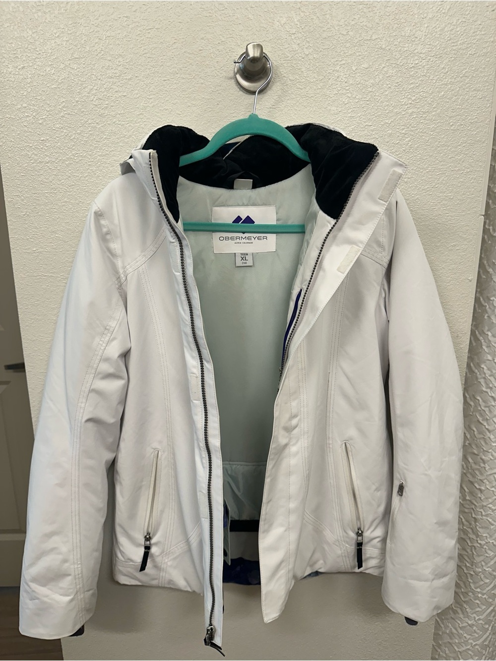 Obermeyer Girls' White Hooded Puffer Jacket